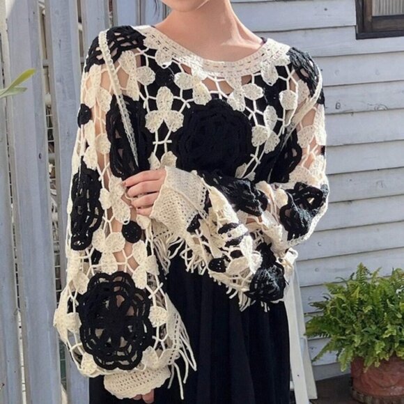 Boho Floral Crochet Sheer Long Sleeve Tassel Hem Top - Picture 1 of 9